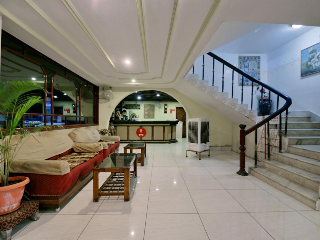 Hotel Padmini International- Sigra 3*