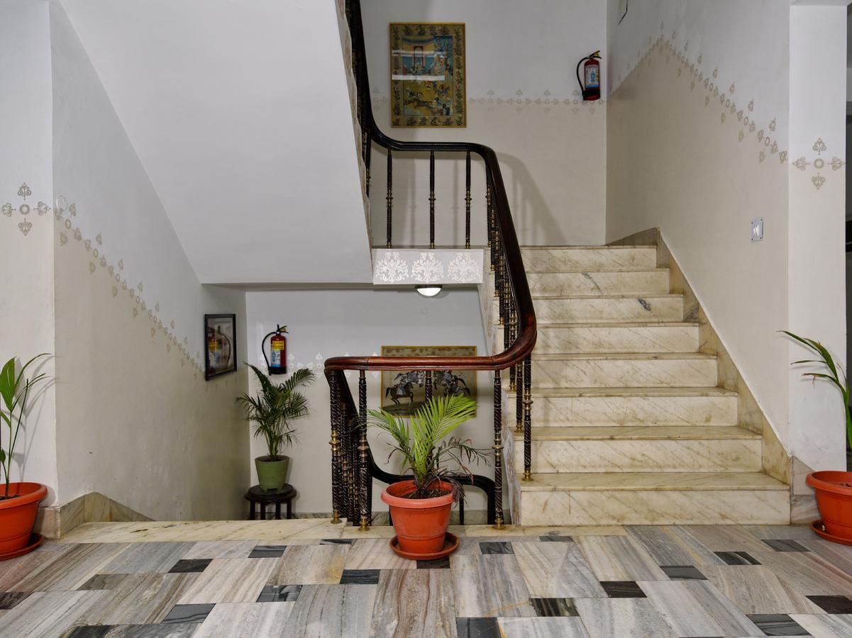 Hotel Padmini International- Sigra 3*