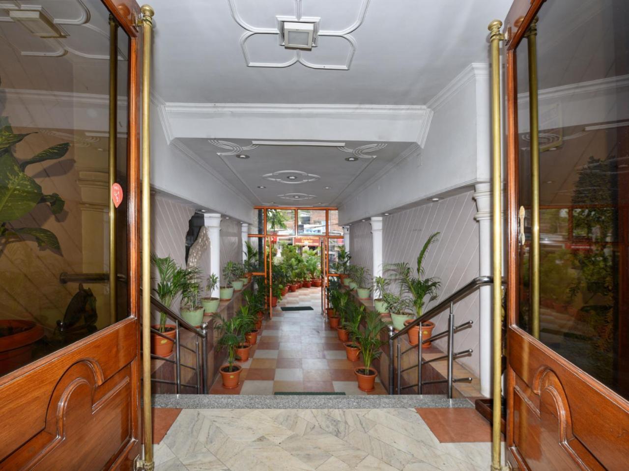 Hotel Padmini International- Sigra 3*