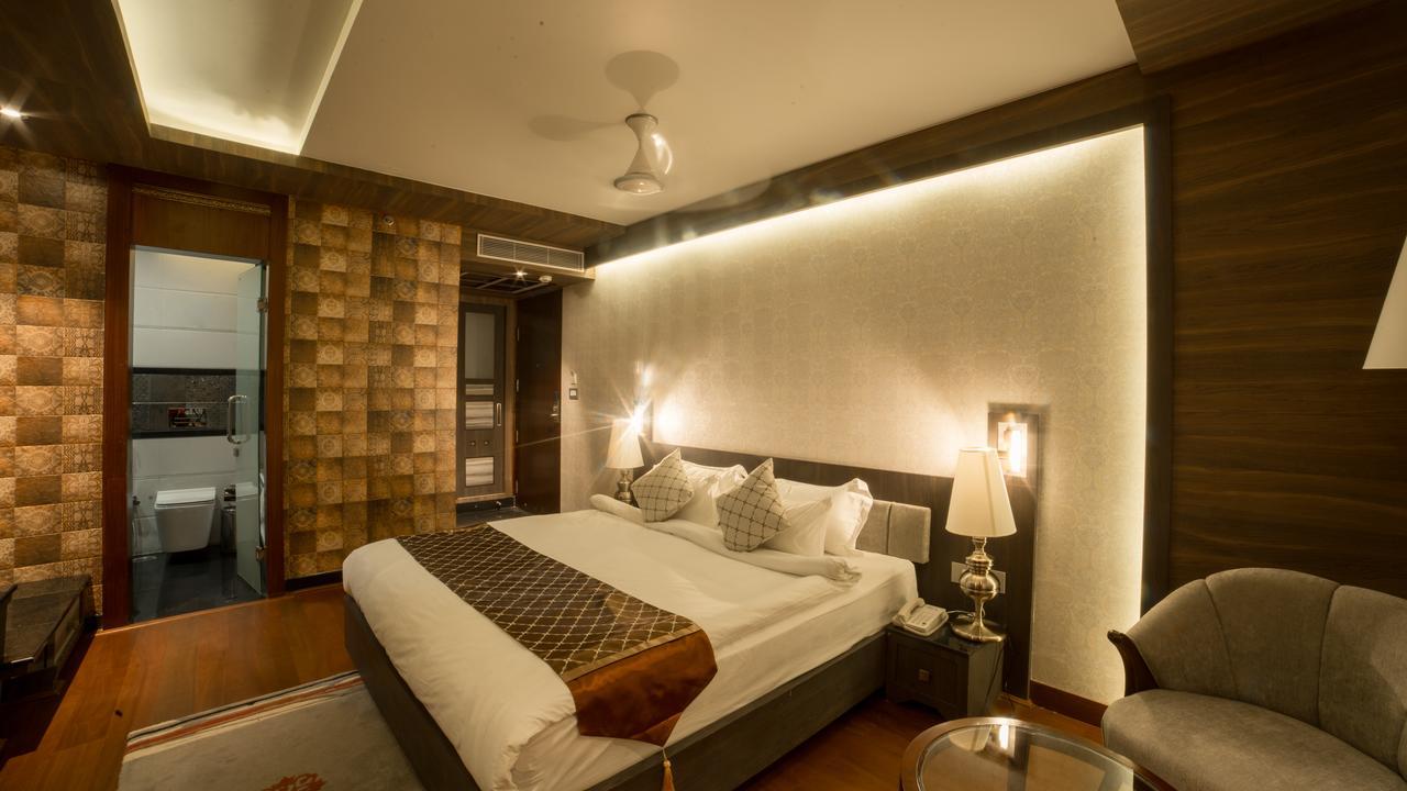 Costa Riviera Hotel 4*