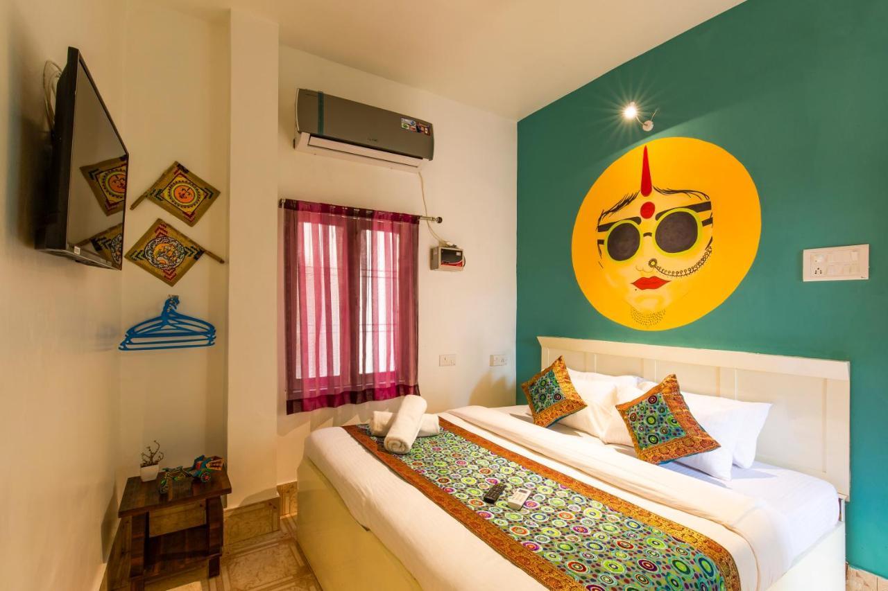 Hostel Wander Station *