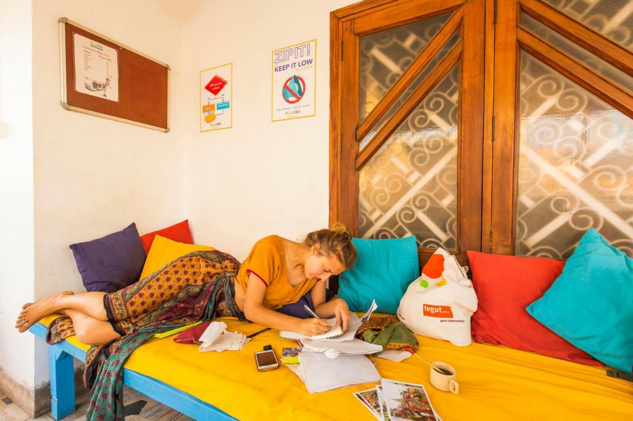 Gostops Lite Hostel Varanasi
