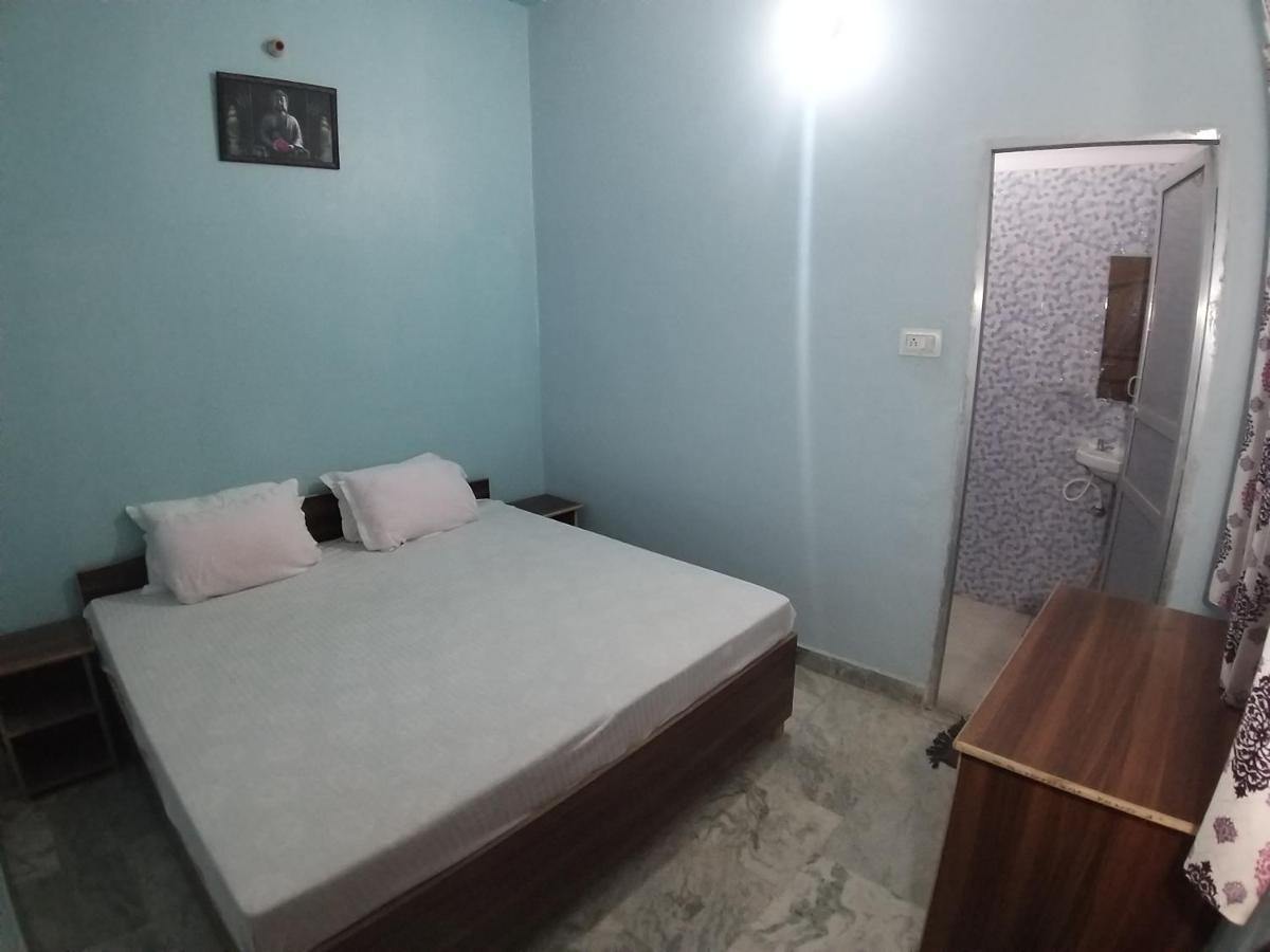 Hotel Mahamaya Paying Varanasi