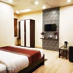 Hotel Aadesh Palace