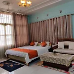 Shiva Ganges View Guest House