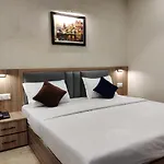 Tirtha Hotel