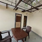 Shri Kailash Pati Guest House- Opposite Kashi Vishwanath Temple