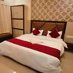 Hotel Prakash Residency Varanasi Near Kashi Vishwanath Temple 700M