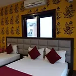Mahaveer Palace