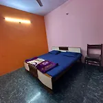 Babu Vishwanath Singh Paying Guesthouse
