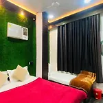 Glitz Hotels Shiv Kashi P Guest House - Nr Dashashwamedh Ghat Varanasi
