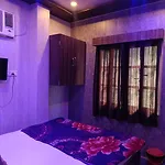 Glitz Hotels Shiv Kashi P Guest House - Nr Dashashwamedh Ghat Varanasi