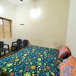 Hotel Shanti Near Manikarnika Ghat