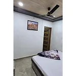Shree Kashi Vishwanath Guest House