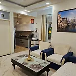 Ganga Ghat 2 Bhk Homestay With Kitchen Parking And Lift