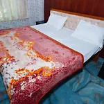 Khubbu\'S Inn