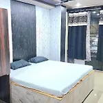 Heritage Heaven Home Stay 1 Black