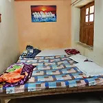 Roshni Paying Guest House