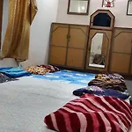Roshni Paying Guest House