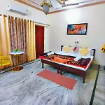 Serene Stays At Varanasi - 5Bhk Luxury Villa