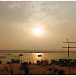 Varanasi Hotel # Varuna Stay Varanasi Near Varuna River And Kashi Vishwanath Temple -Restaurant & Parking Facilities Wifi Service - A Premium Hotel In Varanasi