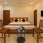Hotel Raj
