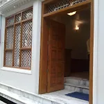 Dynasty Guest House