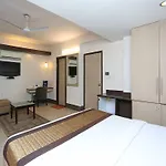 Oyo 9577 Hotel Pacific Inn