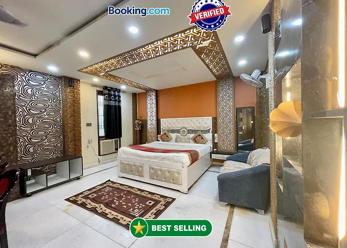 Hotel Shivee ! Varanasi With Swimming-Pool, Fully Air-Conditioned Hotel With Parking Availability, Near Kashi Vishwanath Temple, And Ganga Ghat - 2
