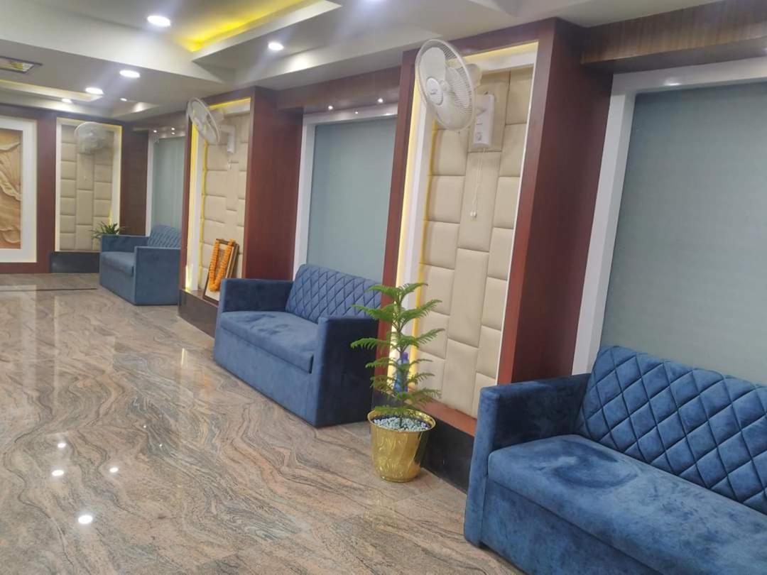 Hotel Sjr Varanasi