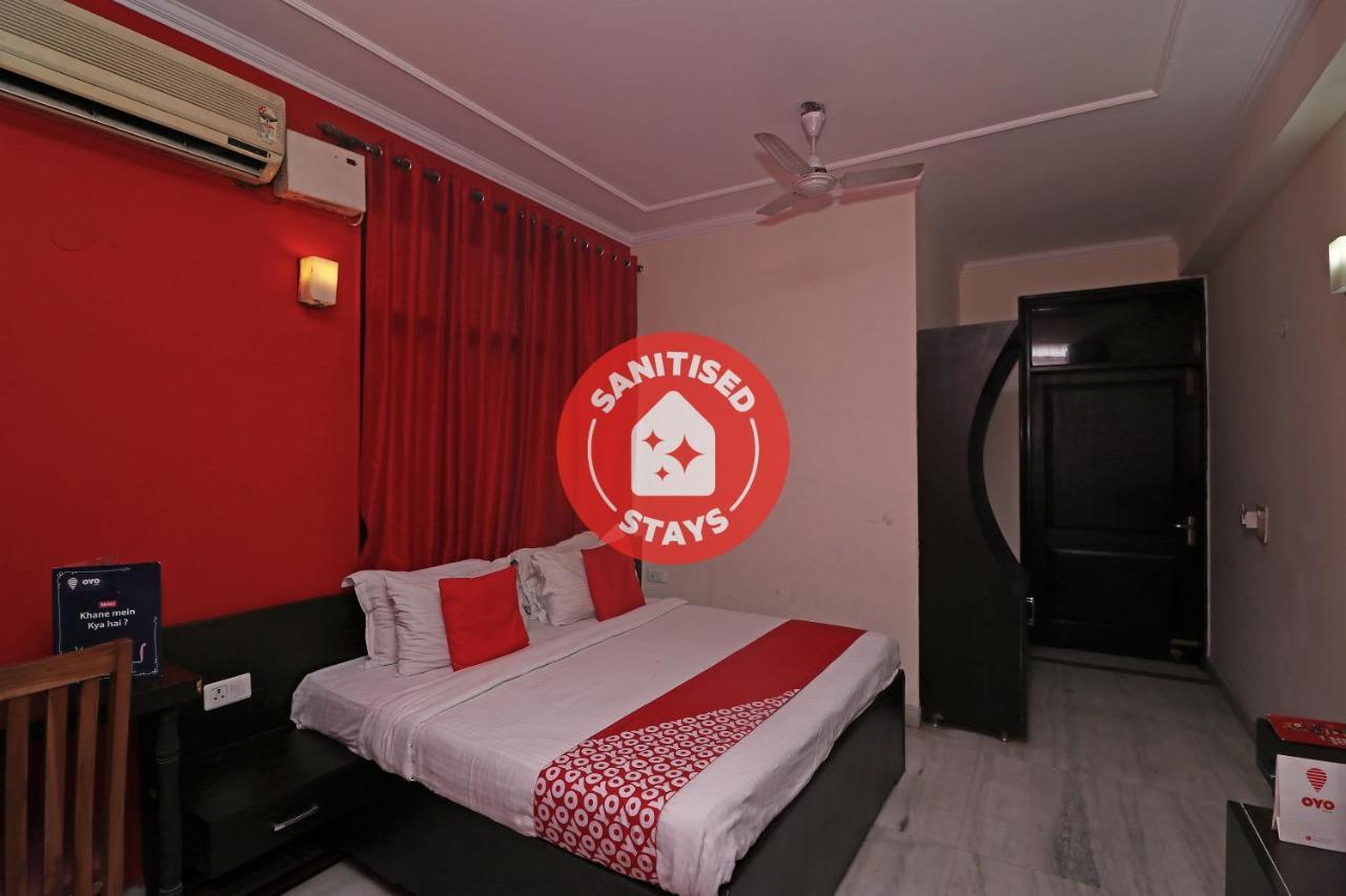 Oyo 49032 Shivam Hotel Varanasi