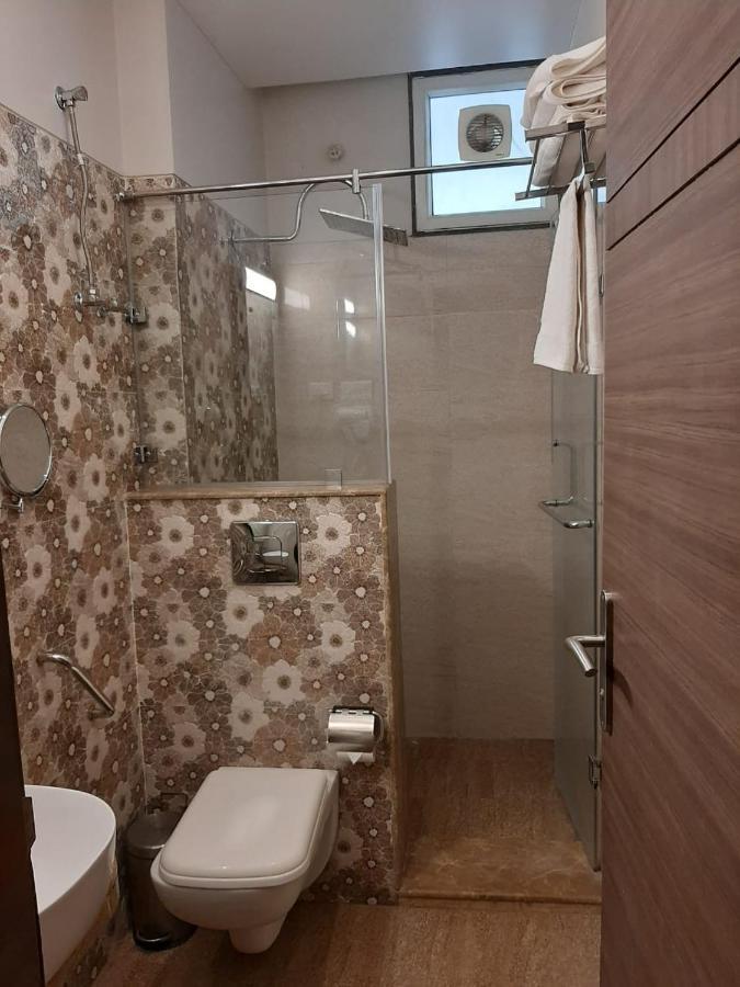 36 Avenue Hotel 3*