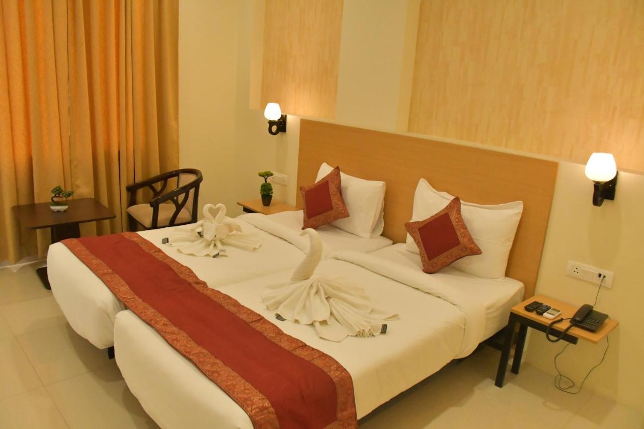 Yatharth Hotel 4*