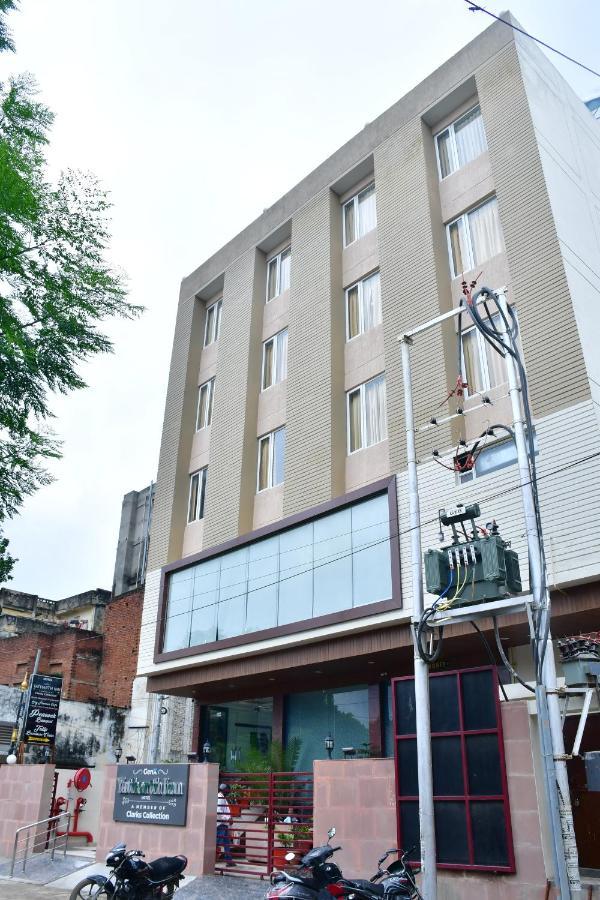 Yatharth Hotel Varanasi