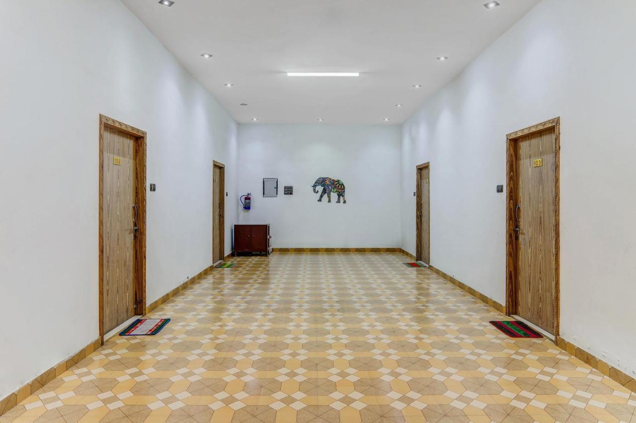 K V Palace 3* Varanasi