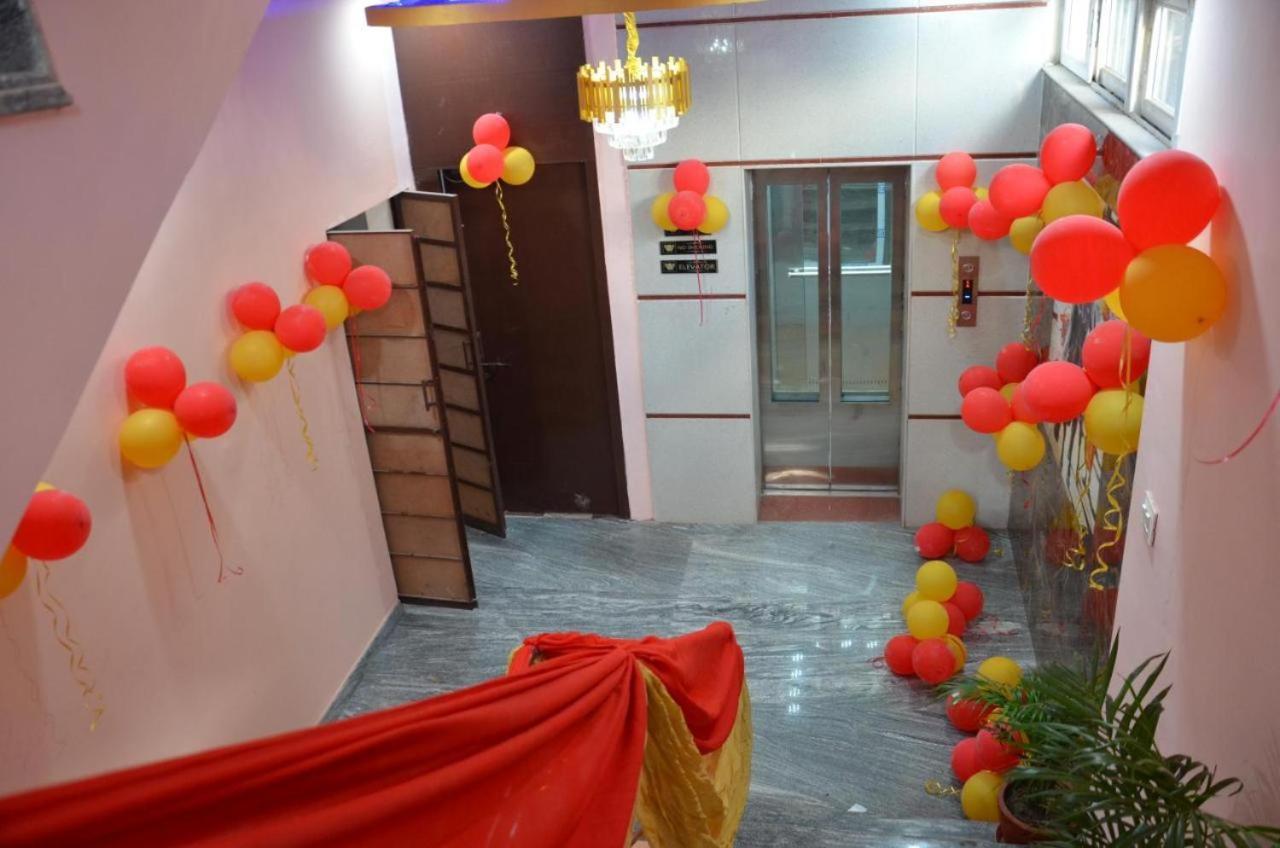 Singh Residency By Wb Varanasi