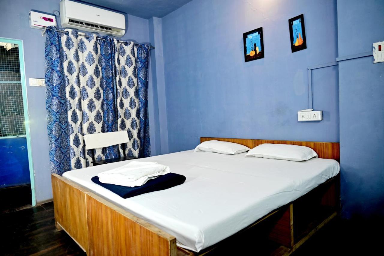 Banaras Guest house *