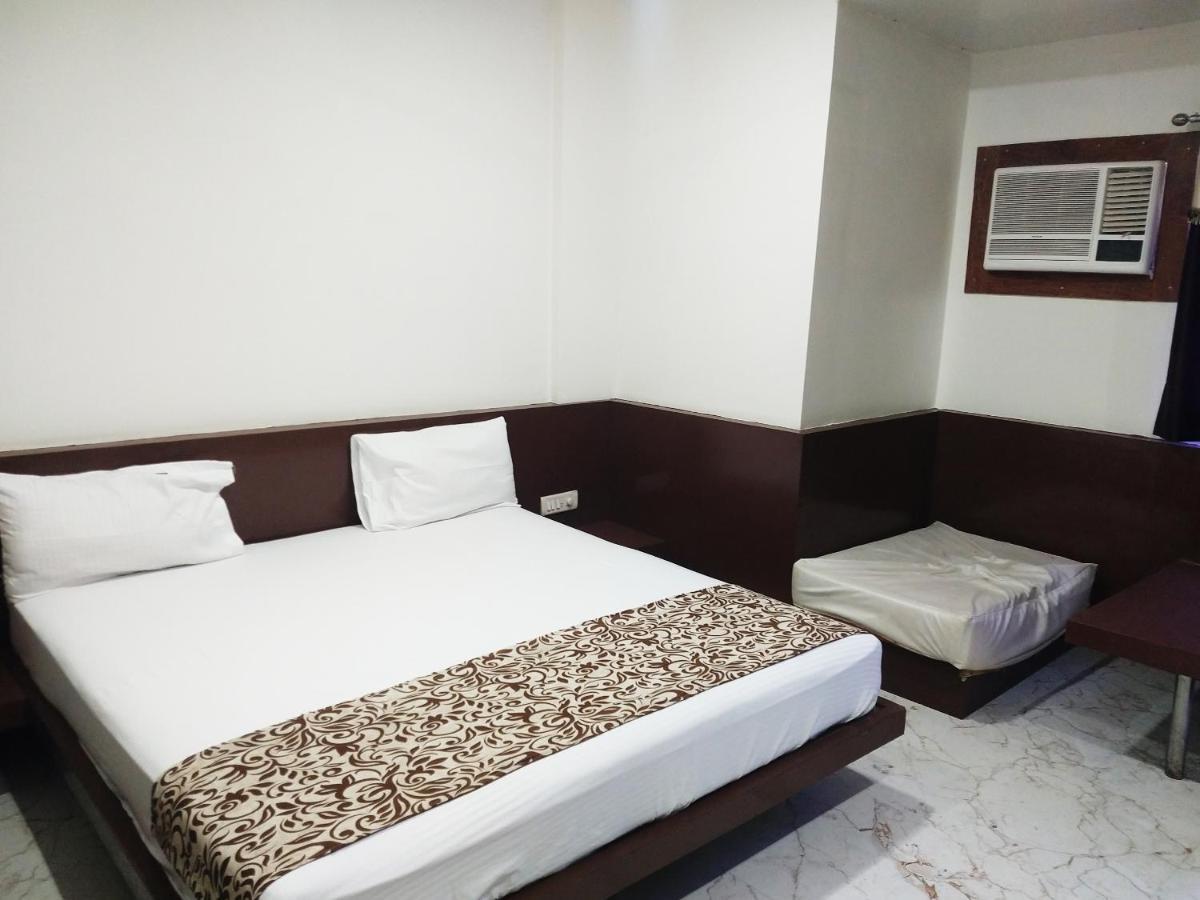 Palace 3* Varanasi