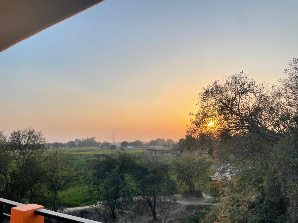 Villa Kaashi Flora - Luxury 3bhk
