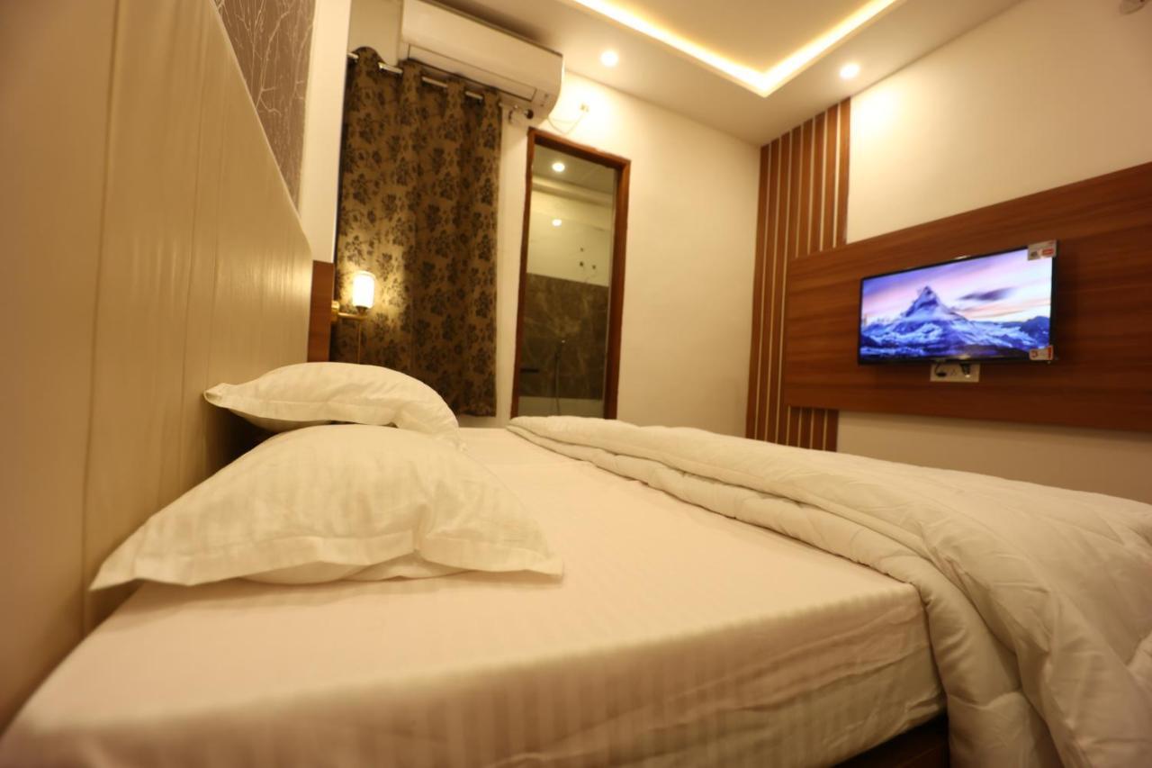 Hotel Heritage Divine Varanasi