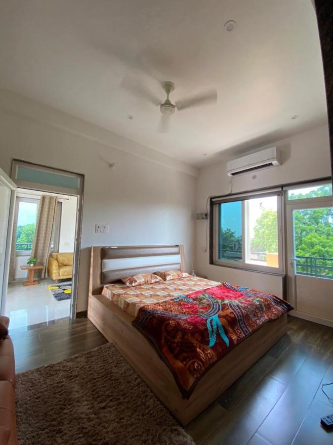 Kaashi Flora - Luxury 3bhk *