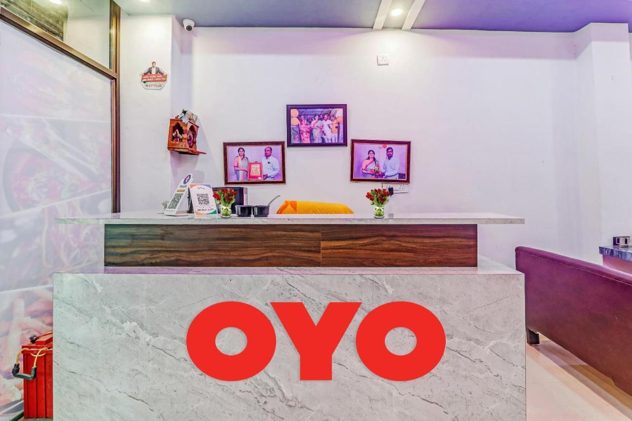 Hotel Super Oyo Flagship Sadguru & Family Restaurant