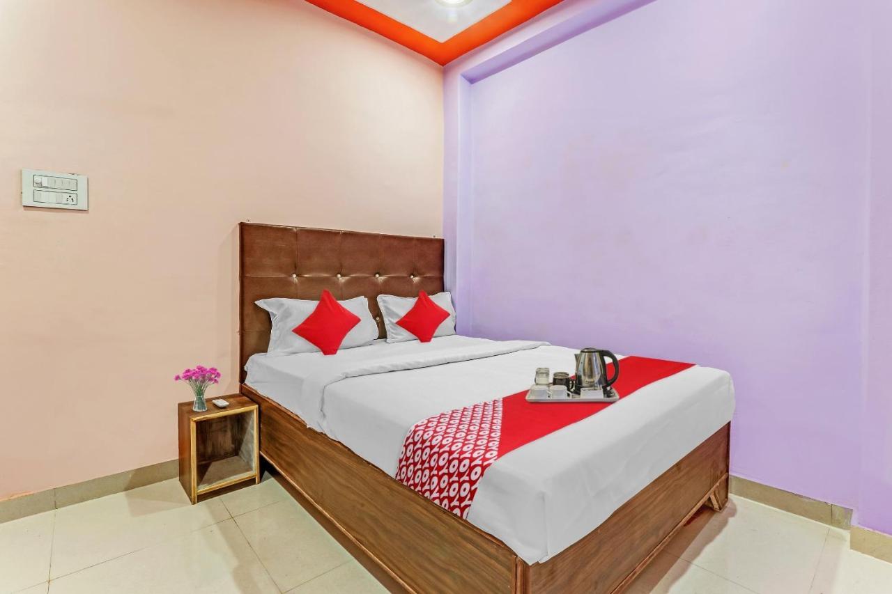 Super Oyo Flagship Sadguru & Family Restaurant Hotel 3*