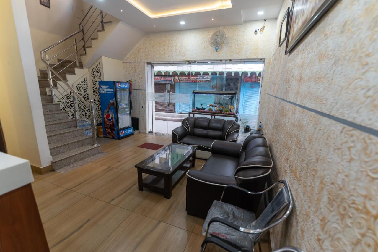 Hotel The Century Plaza Varanasi