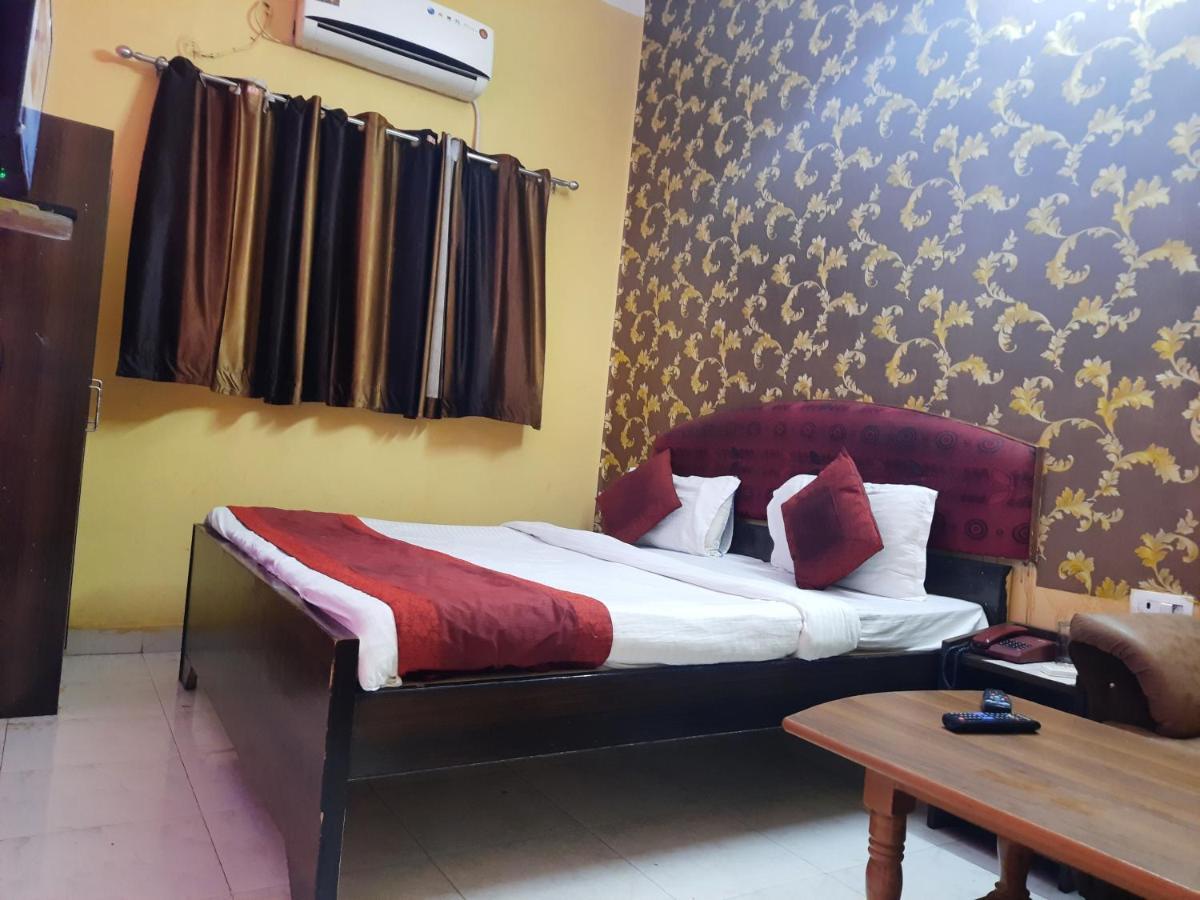 Hotel Sooryoday 3*