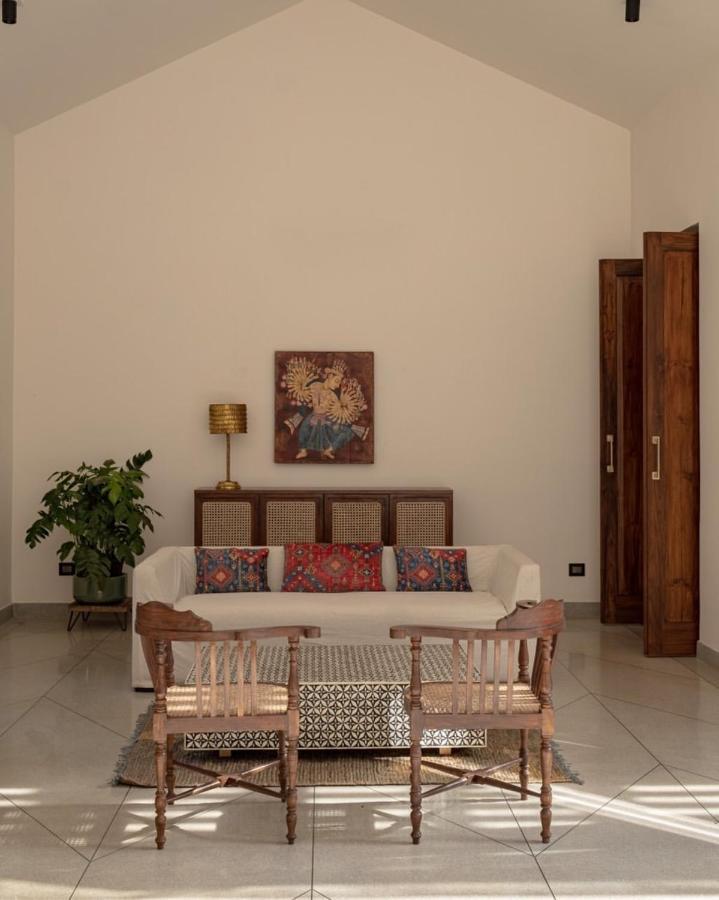 Oyo Abhivadya Gange Hotel