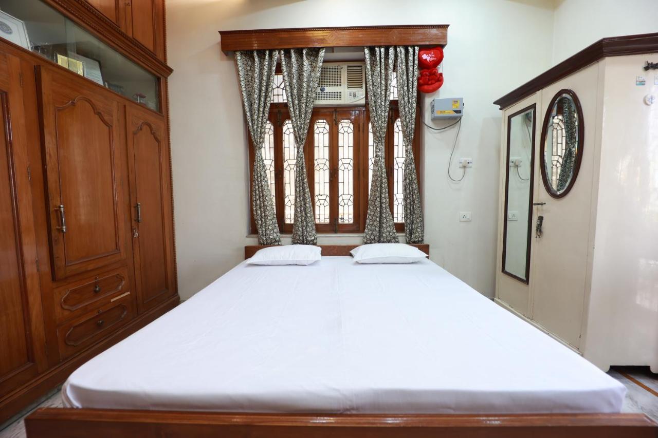 Kapoor Sahab : It's A Away From Home. Homestay *