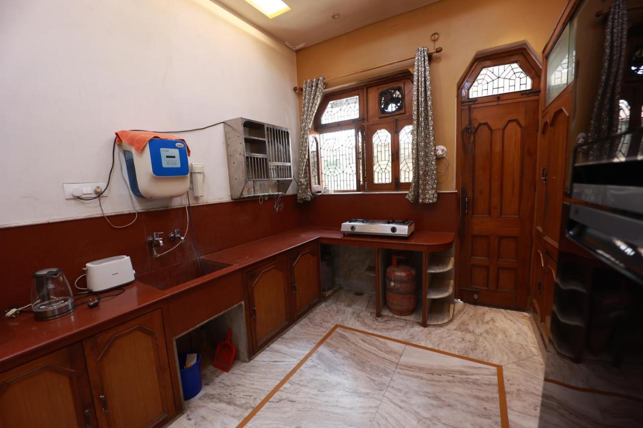 Kapoor Sahab : It's A Away From Home. Varanasi
