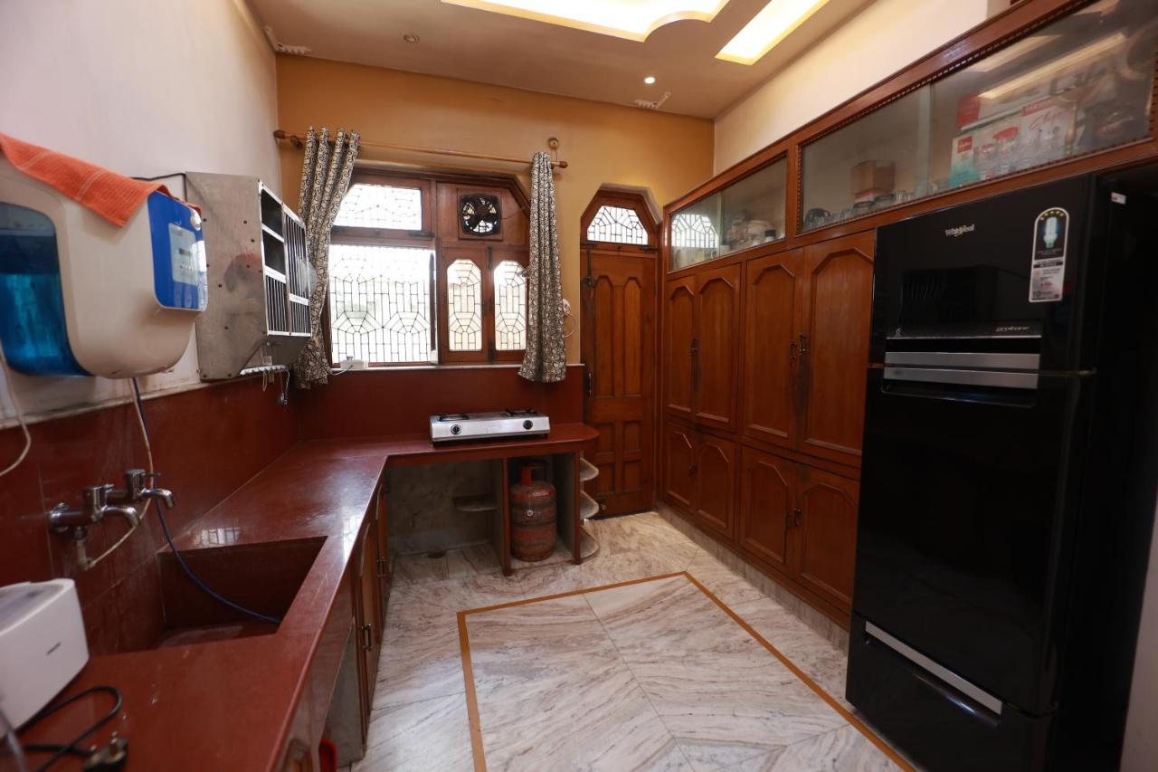 Homestay Kapoor Sahab : It's A Away From Home. Varanasi