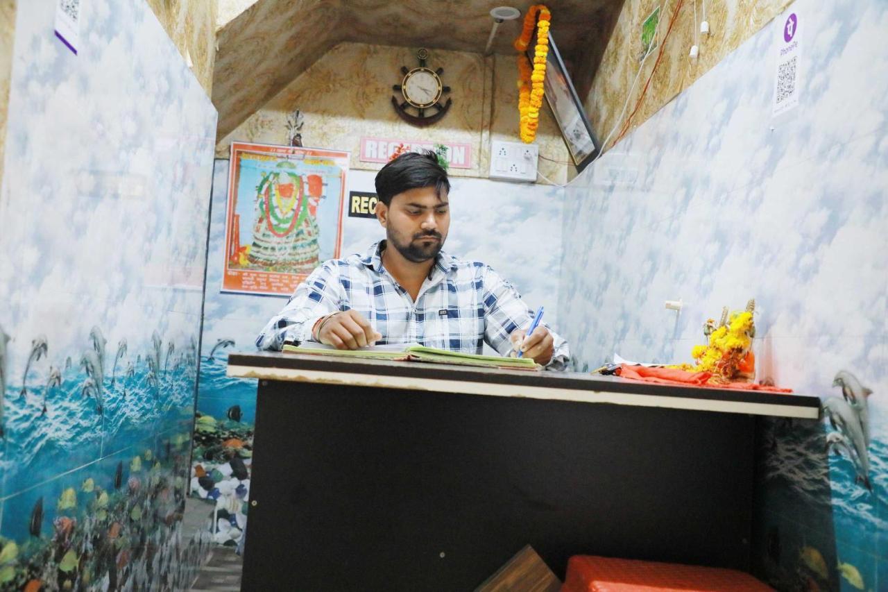 Hotel Oyo Hotal Ar Palace